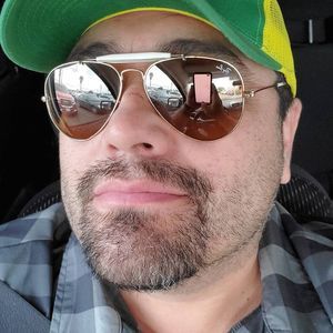 Meet your Posher, Leoncio